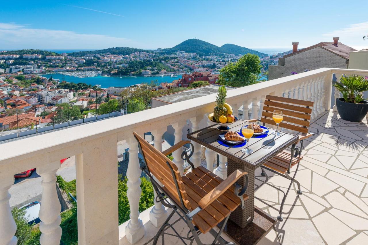Dili & Dubrovnik